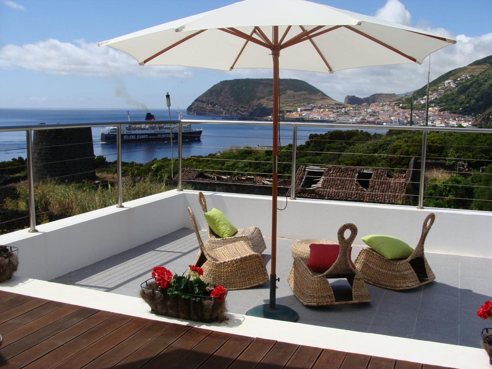 Gasthof Cantinho Buganvilias At**** Queimada (Azores)
